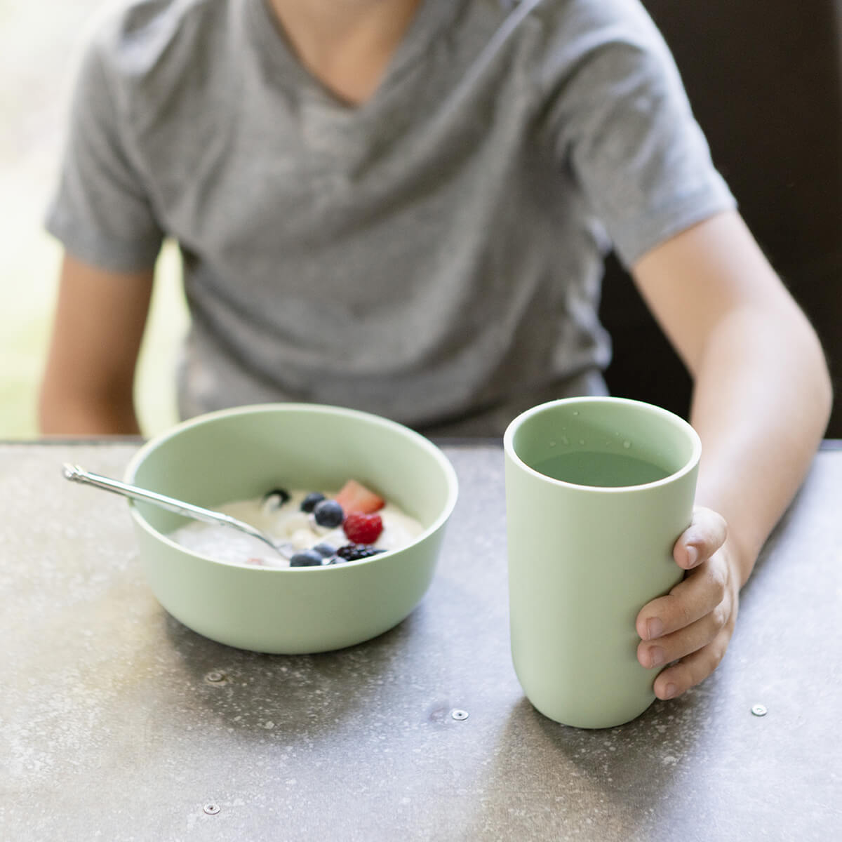 14oz Cup + Lid – Kids Tableware by ezpz