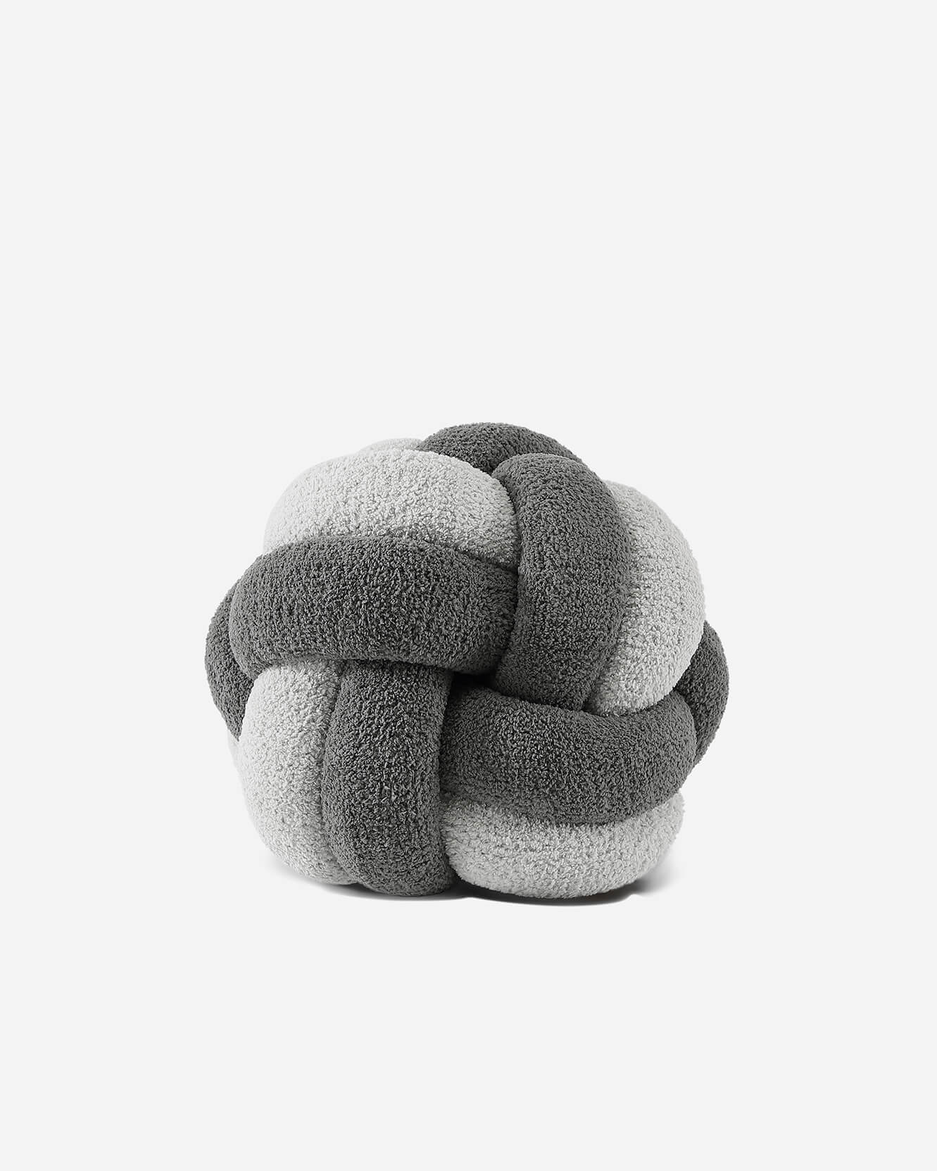 Knot Pillow