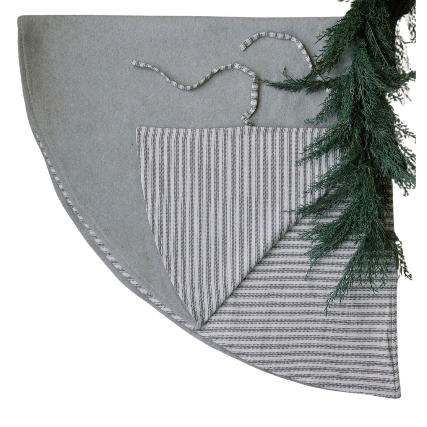 Reversible Ticking Stripe Tree Skirt