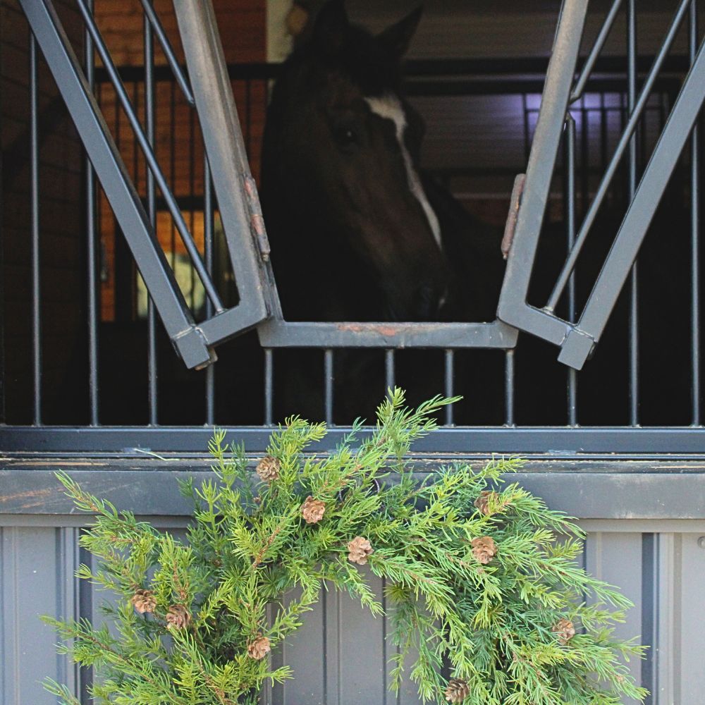 Elegant Artificial Pine Wreath with Realistic Pinecones
