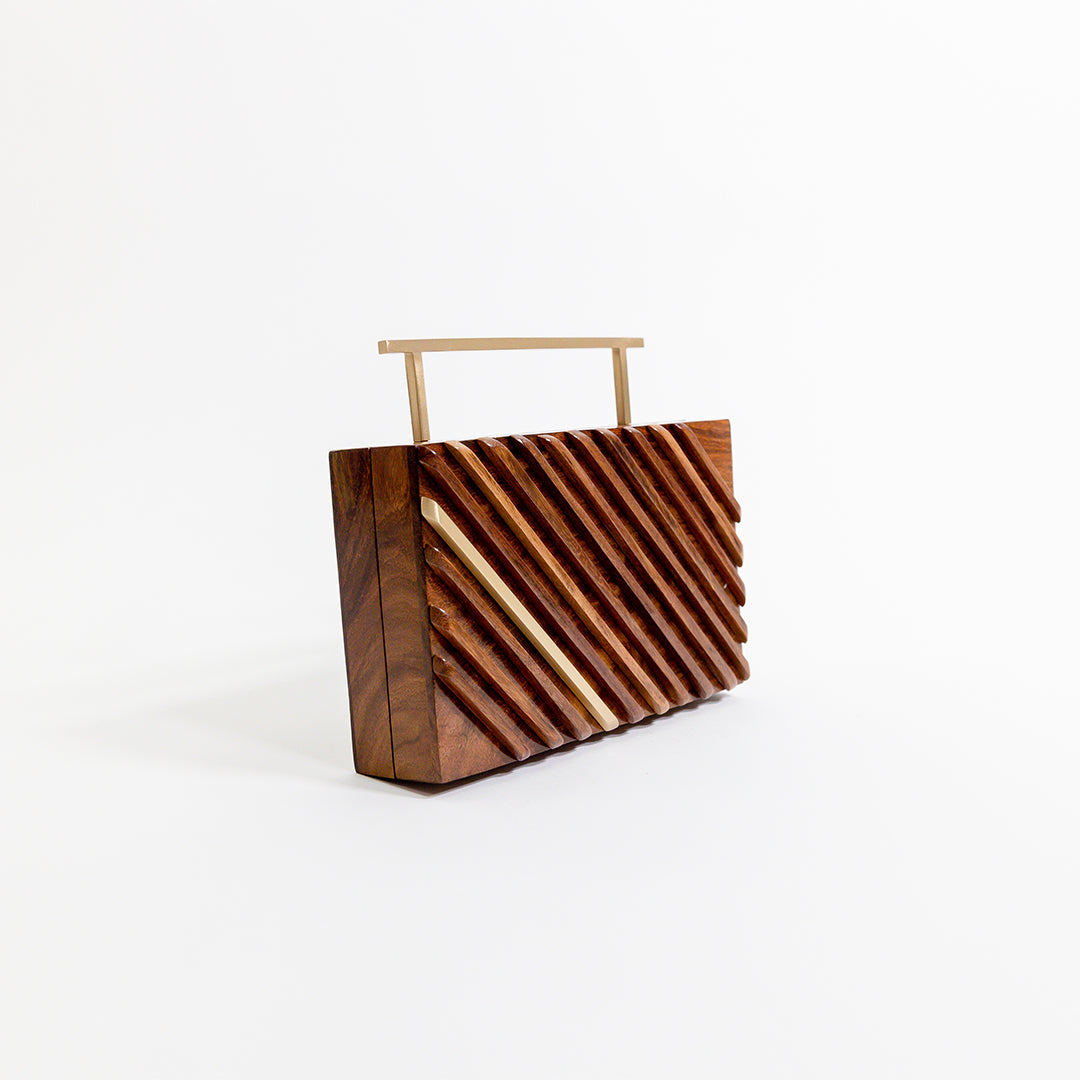 Gleaming Edge Clutch