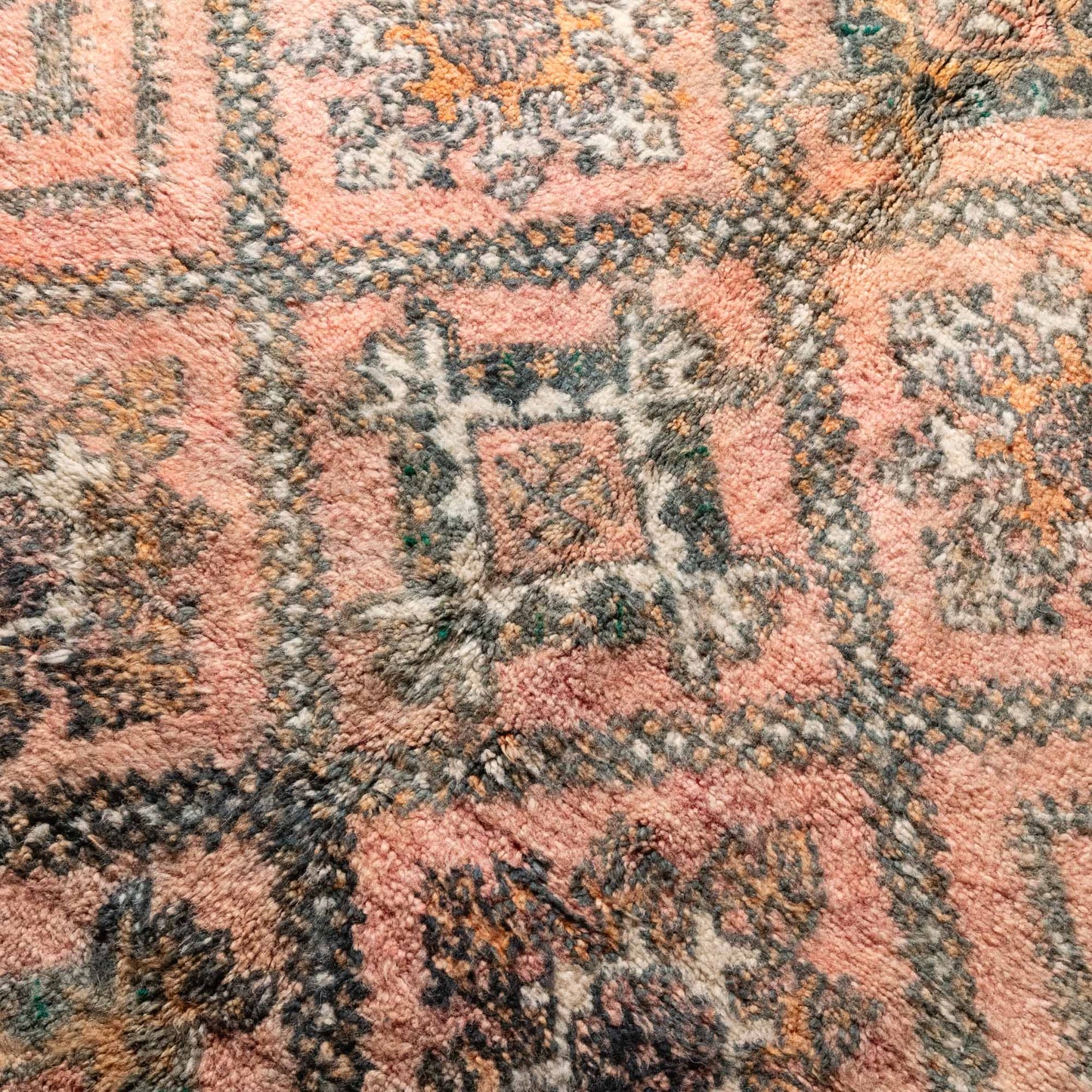 Folade - vintage boujad rug