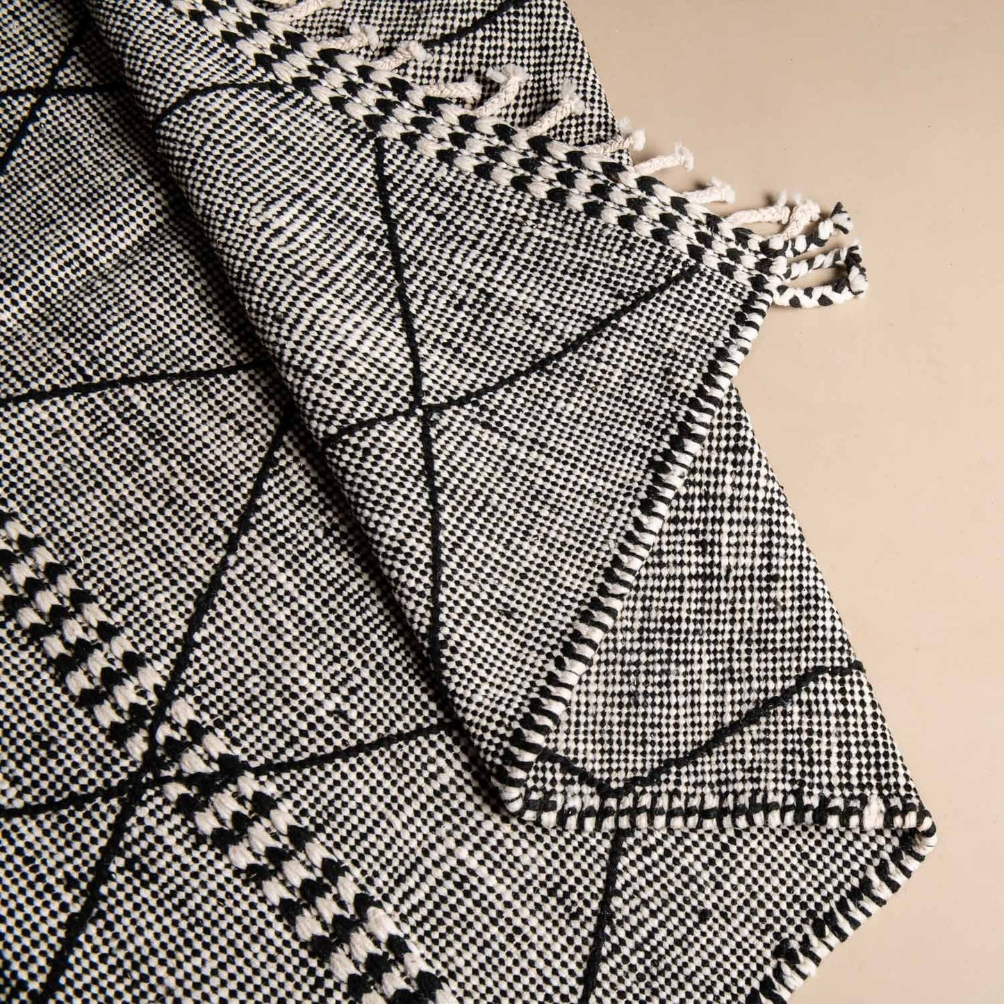 Tamuda - Taznakht kilim rug