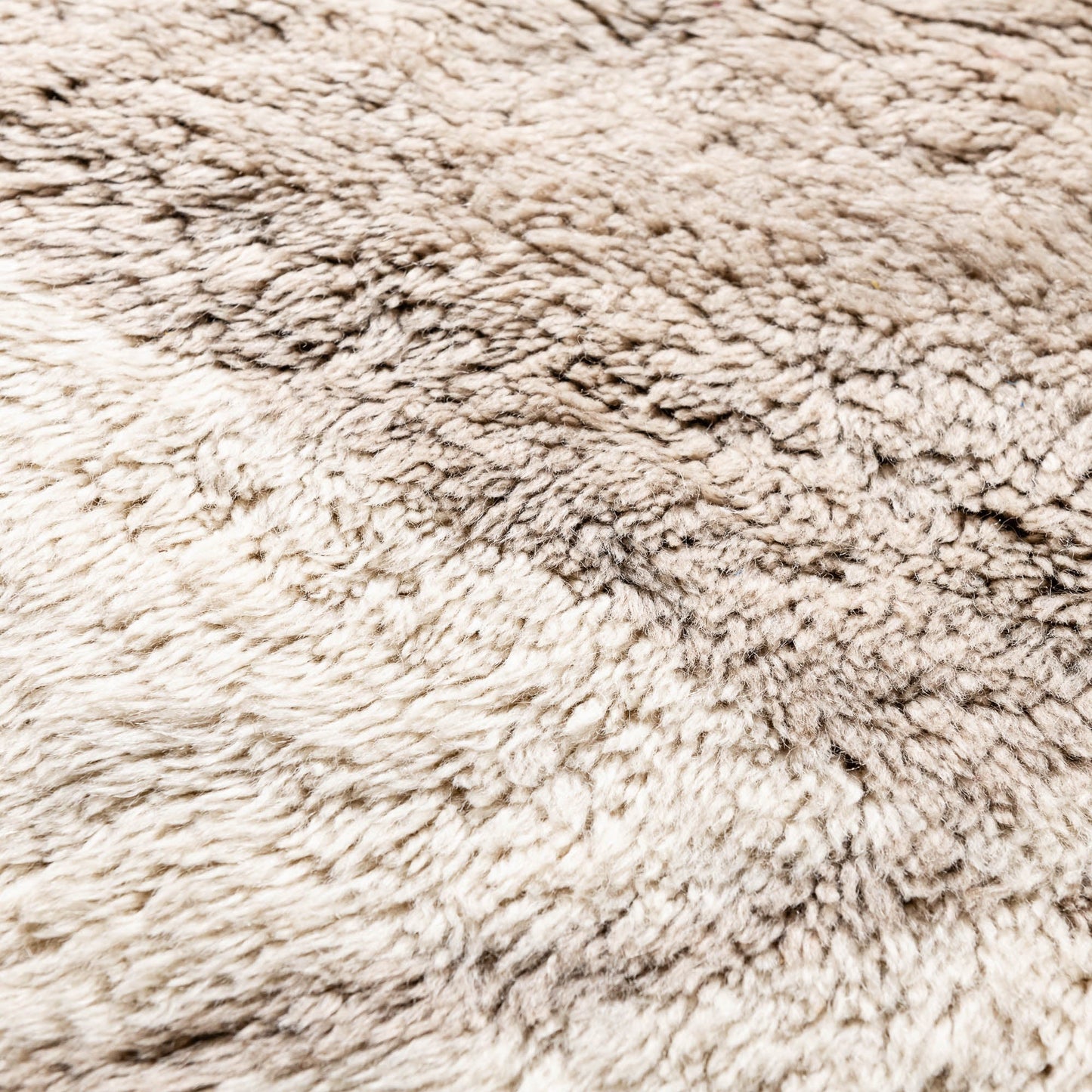Pale Elegance - Luxury Shag Moroccan Rug