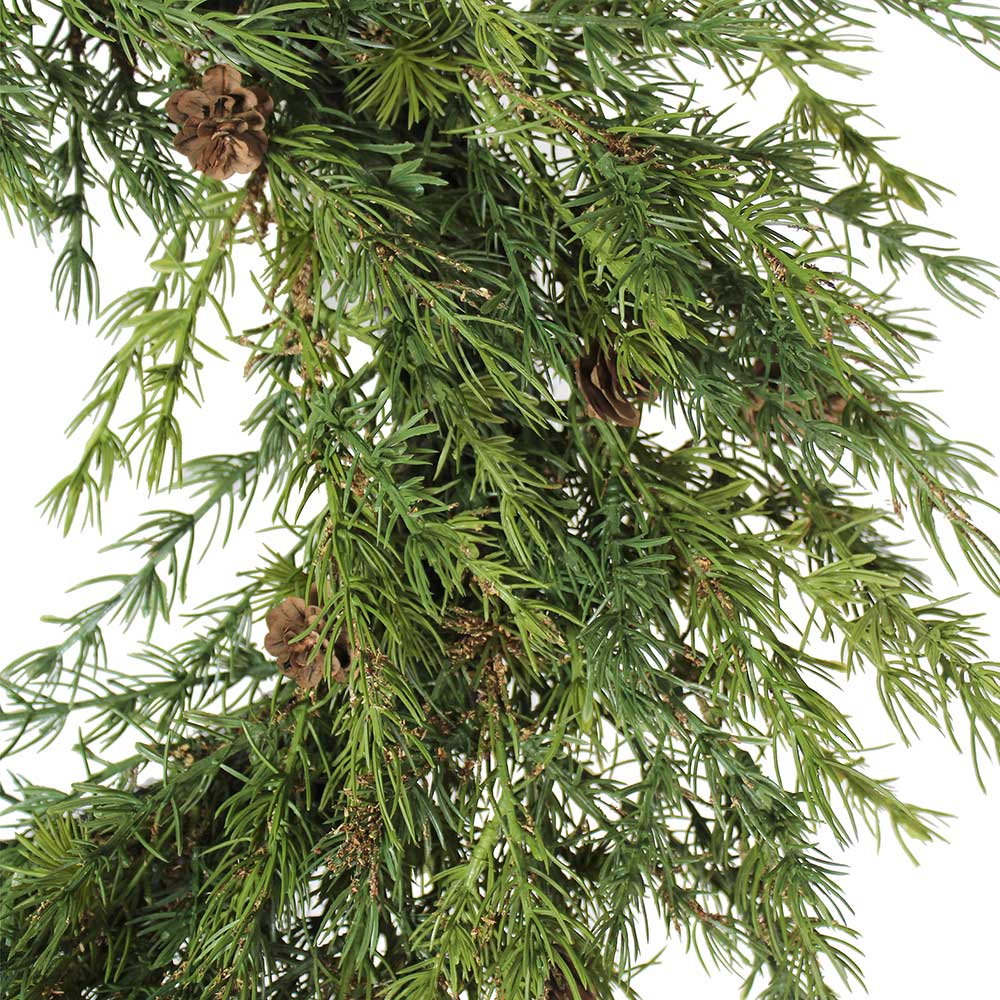Elegant Artificial Pine Wreath with Realistic Pinecones
