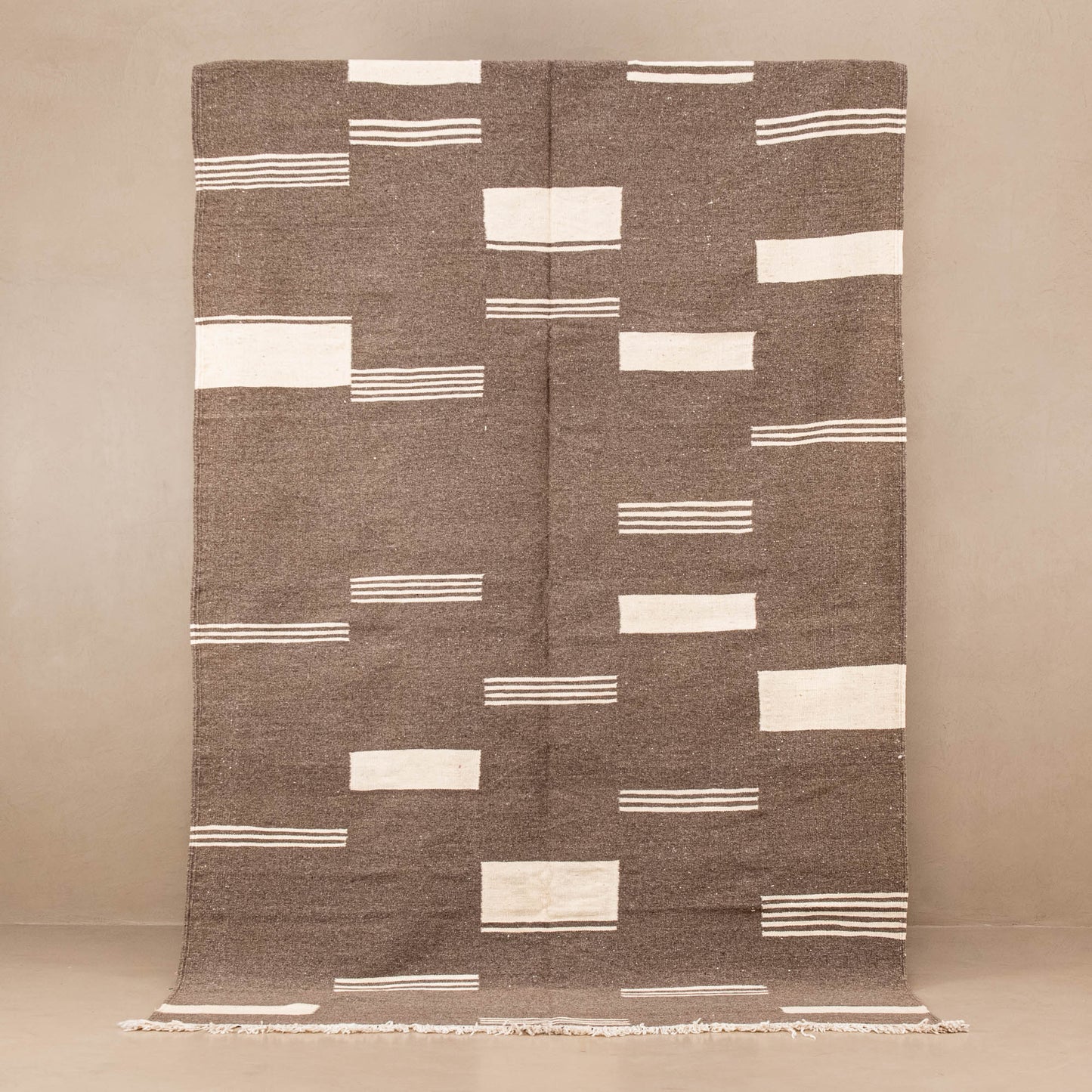 Ehan - taznakht kilim rug