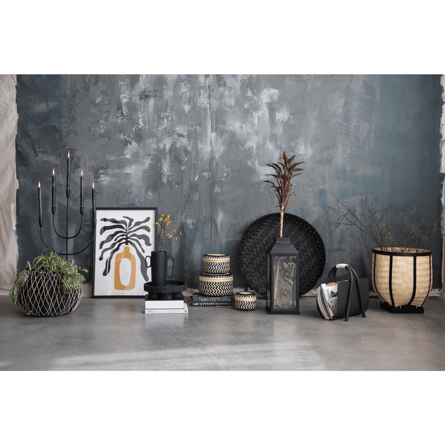 Decorative Paulownia Wood Footed Tray, Black