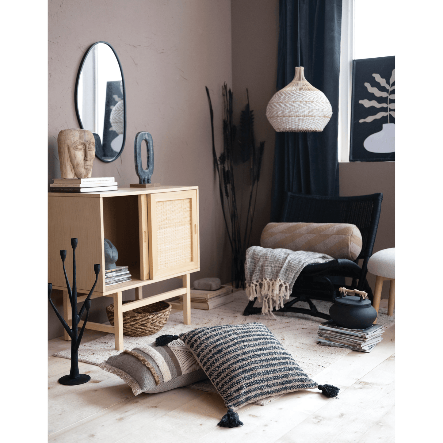 Bali Terracotta Container with Lid and Driftwood Handle